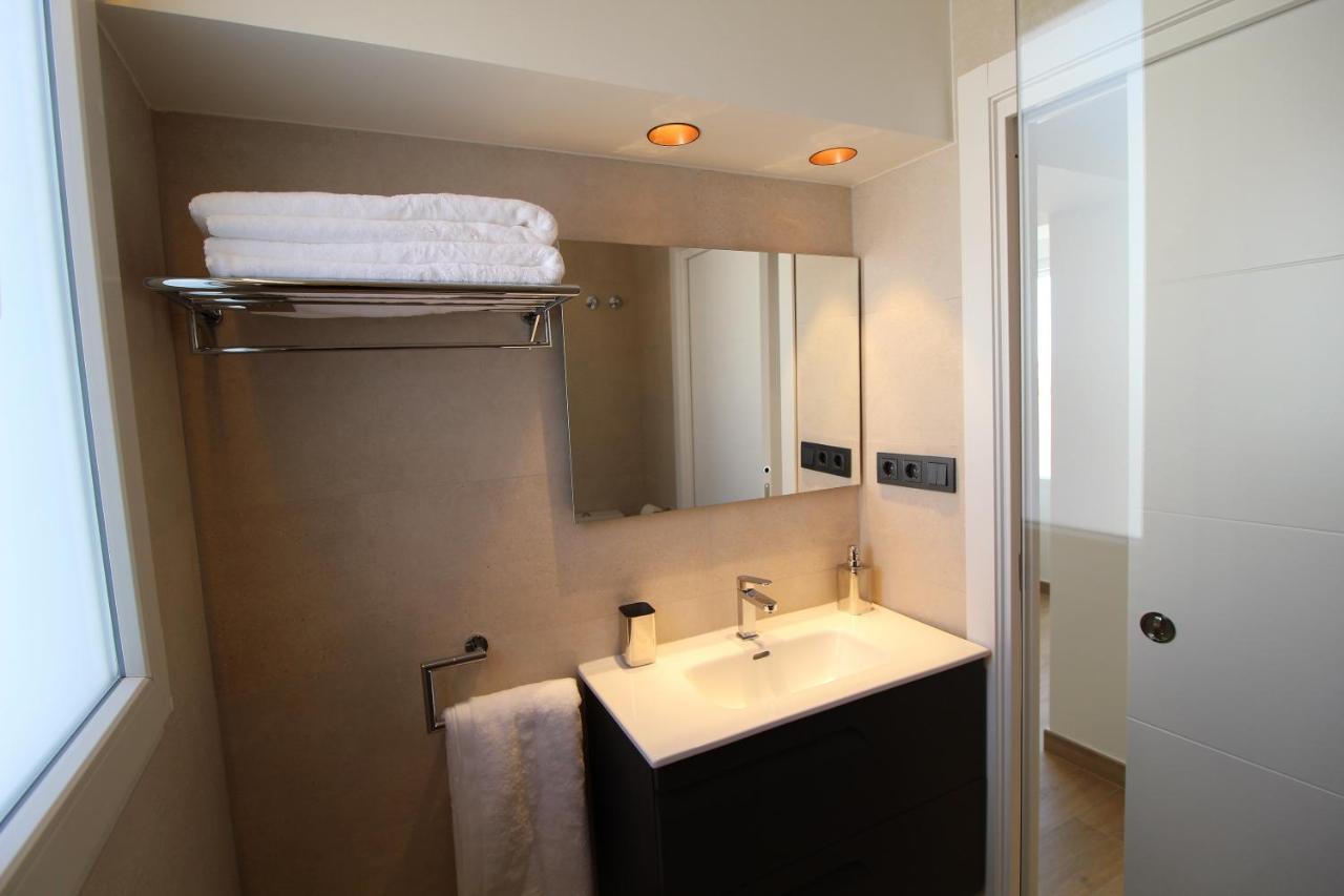 Atico Loft De Lujo Con Terraza Espectacular Y Vista A Los 2 Castillos Apartment Alicante Ngoại thất bức ảnh