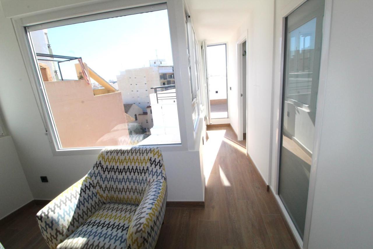 Atico Loft De Lujo Con Terraza Espectacular Y Vista A Los 2 Castillos Apartment Alicante Ngoại thất bức ảnh
